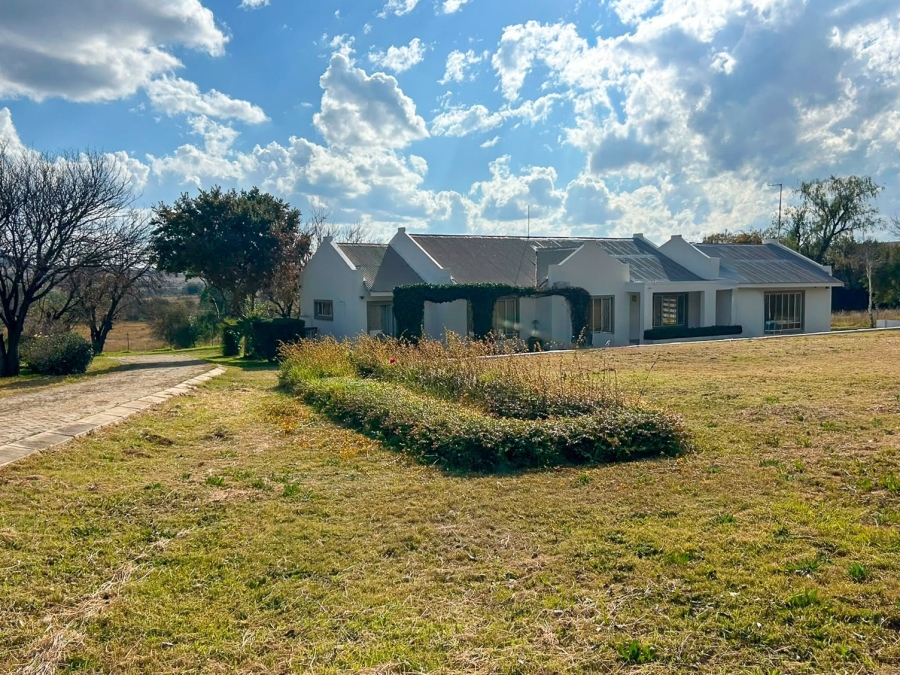 3 Bedroom Property for Sale in Potchefstroom Rural North West